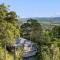 Hinterland Tranquil Escape with Beautiful Views
