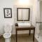 Country Inn & Suites by Radisson, Greenfield, IN