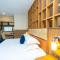 New Wave Hotel