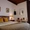 Casa Rustica - Courtyard House