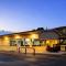 Budget Inn & Suites