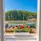 Spacious Riverside Residency - Magnificent View
