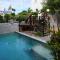 Heritage Cairns Hotel