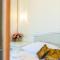 Polyxenia Suites