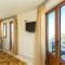 Polyxenia Suites