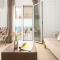 Coral Hotel - Hotelia Hospitality Group