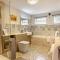 2 Bed in Brecon oc-bn140