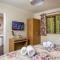 4 Bed in Ystradgynlais oc-bn343