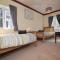 4 Bed in Barnstaple oc-73949