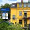 City House with Terrace, Garden and Free Parking