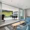Oceanside Apartment with Iconic Views
