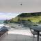 Oceanside Apartment with Iconic Views