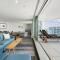 Oceanside Apartment with Iconic Views