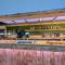 Beachcomber, Two bed Chalet on Sunbeach Holiday Park - Sleeps 4, pet friendly, FREE pool and entertainment passes included - plus WiFi - only 300m from the beach!