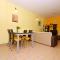 Foto: Two-Bedroom Apartment in Slatine I 14/24