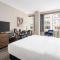 La Quinta Inn & Suites by Wyndham Chicago Downtown