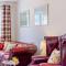 3 Bed in Stepaside oc-fb047