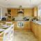 3 Bed in Clynderwen oc-73936
