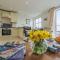 3 Bed in Tenby oc-fb055
