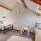 4 Bed in Llanrhystud oc-92072