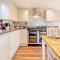 2 Bed in Aberaeron oc-94044