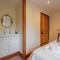 Riverside Cottage-Uk41439