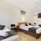 Beach House Motel