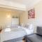 Maia Oporto Suites
