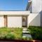Maia Oporto Suites