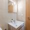 Maia Oporto Suites