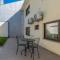Maia Oporto Suites