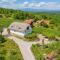 Vineyard Homestead Vrtin - Happy Rentals