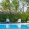 Plantation Hale Suites