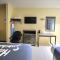 Days Inn by Wyndham Freeport