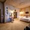 Design Cave Hotel