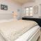 6 person holiday home in Humble-By Traum