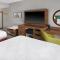 Hampton Inn and Suites Parsippany/North