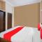 Hotel O Luxury Inn