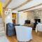 10 The Warren, amazing seaviews from every floor!