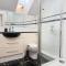 10 The Warren, amazing seaviews from every floor!