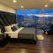 Glass Mansion Breathtaking 180 Panoramic View