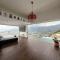 Glass Mansion Breathtaking 180 Panoramic View