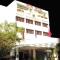Hotel Yuvraj - 巴罗达