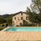 CASALE SANTA CATERINA Jacuzzi and Pool