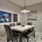 Modern Townhome Near Downtown walk to CWS!