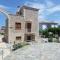 Karantonis House