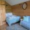 Dryw bach glamping hut
