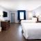 Quarters Inn & Suites