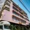 Hotel Rains Inn