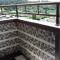 Lacys Crown Imperial Court Apartment